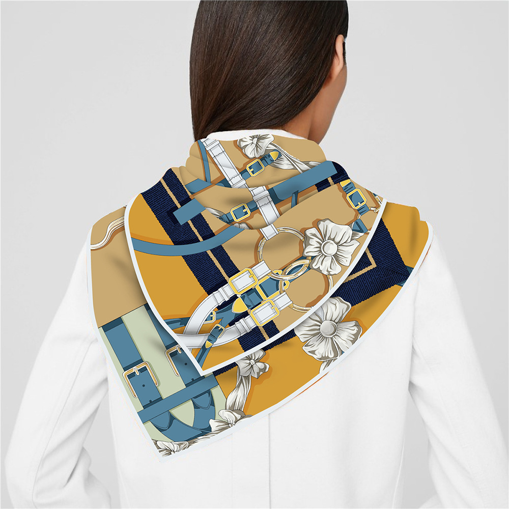 90 centimetri Nuovo Design Cin - Scarf Silk Square recensione e prezzo