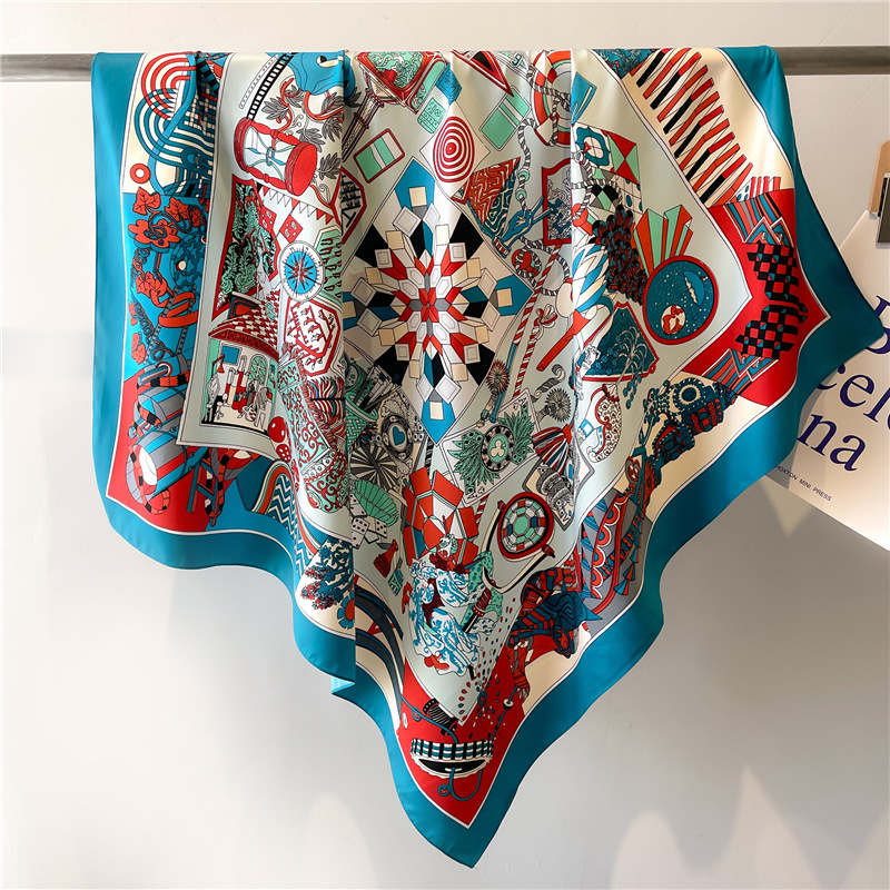 Nuova Sciarpa Quadrata in Seta - Scarf Silk Square recensione e prezzo