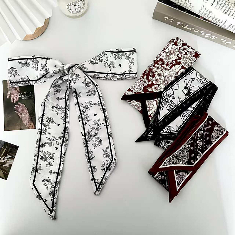 Sciarpa Lunga in Seta di Lusso - Ascot Neck Scarf recensione e prezzo